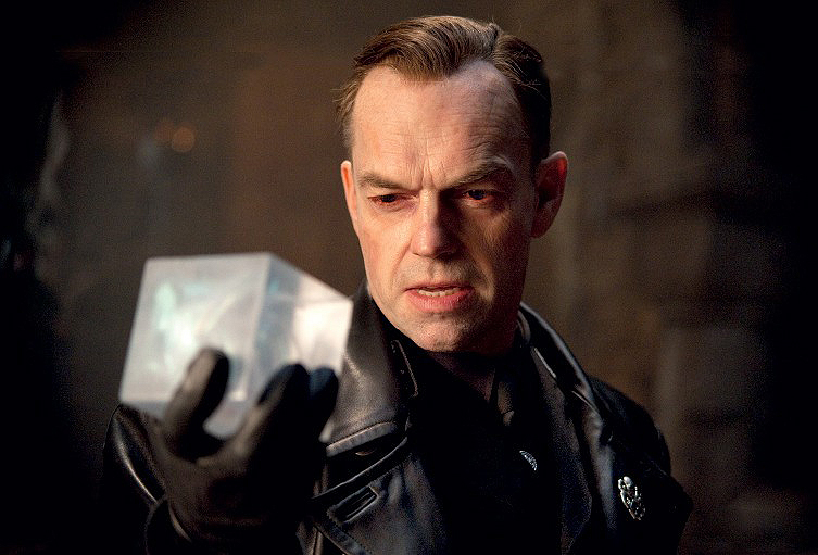 ���� ������ ��� ���� ������� ���������� �� ������� ������, � ���� ���� �������� ��������� � �� ������� ������ � ����� �� �-���. ���� � ��� �� �� �������� ���� � ���� � �������� ���-������������ ����� �� ������, � ������ � �������� �������: ������� ����������.